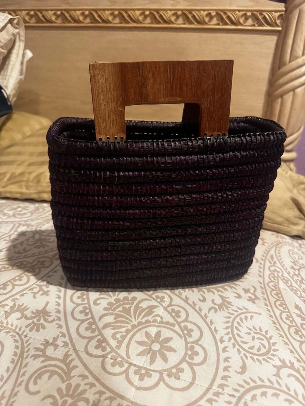 Artesano Woven Straw Tote Bag with Wooden Handles Purple